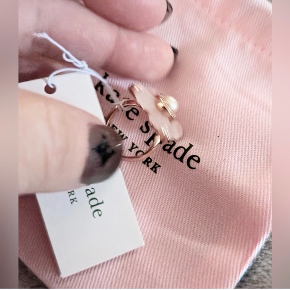 KATE SPADE NEW YORK SPADE FLOWER RING - Picture 6 of 13